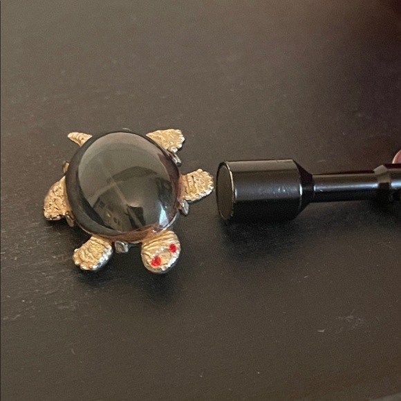 Antique C-Clasp Sterling Silver & Blown Glass Shell Turtle Brooch - Picture 9 of 9